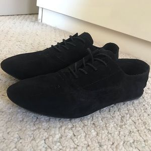 Rouge Helium Black Suede Flat Shoes